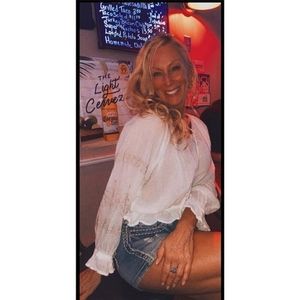 Meet your Posher, Kim